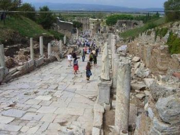 <p>The main street among the ruins of ancient Ephesus (photo by David Treybig).</p>