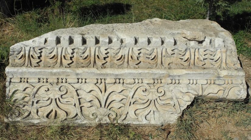 The cornice from a building in ancient Philadelphia (photo by Joel Meeker).