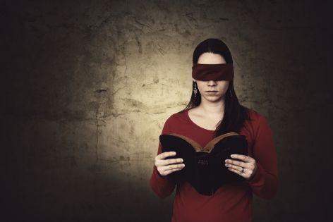 <p>Spiritual veils can hinder understanding of the Bible. (Lightstock.com/KevinCarden)</p>