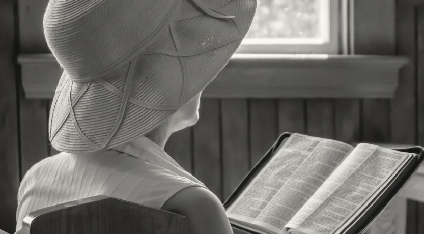 Must Women Wear Hats or Head Coverings at Church?