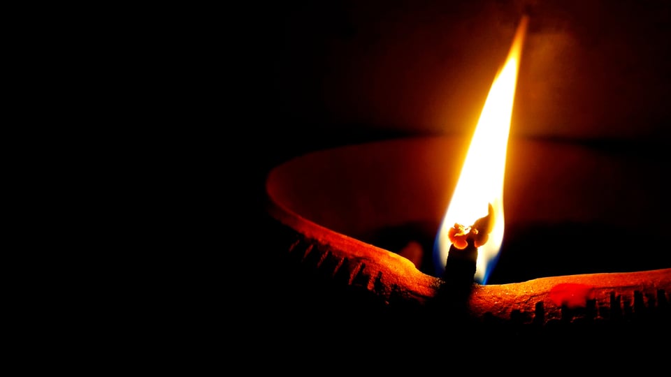 What It Means to Let Our Lights Shine: 3 Lessons From Matthew 5:16