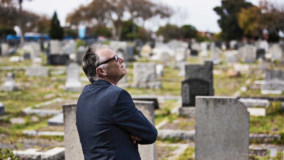 You Don’t Need a 210 IQ to Know What Happens When You Die
