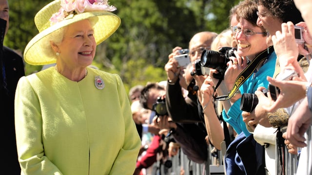 Long Remember the Queen: A Tribute to Queen Elizabeth II