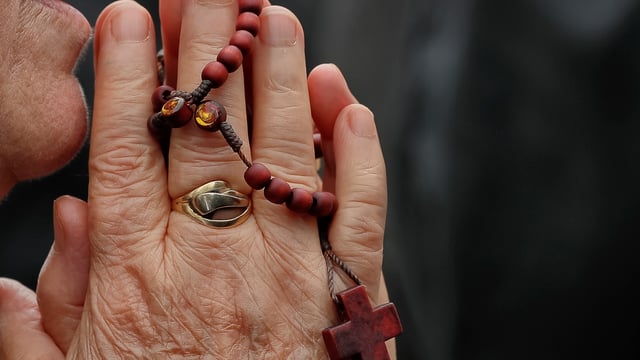 The Pope’s New Path to Sainthood: Is It Biblical? 